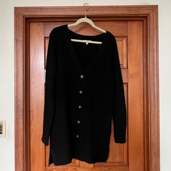 ALL WORTHY Hunter McGrady Button Front Cardigan in Black Size Small - Picture 5 of 8